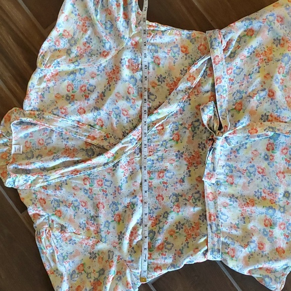 Old Navy Floral True Wrap Blouse Woman XXL - Picture 9 of 10